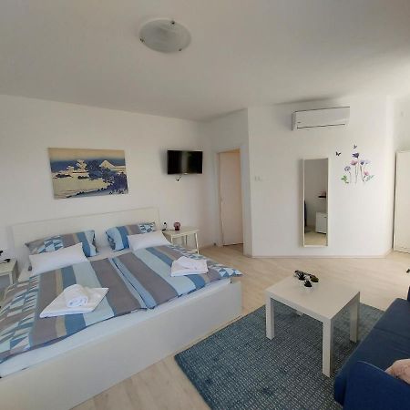 Teta San Hotel Motovun Bagian luar foto