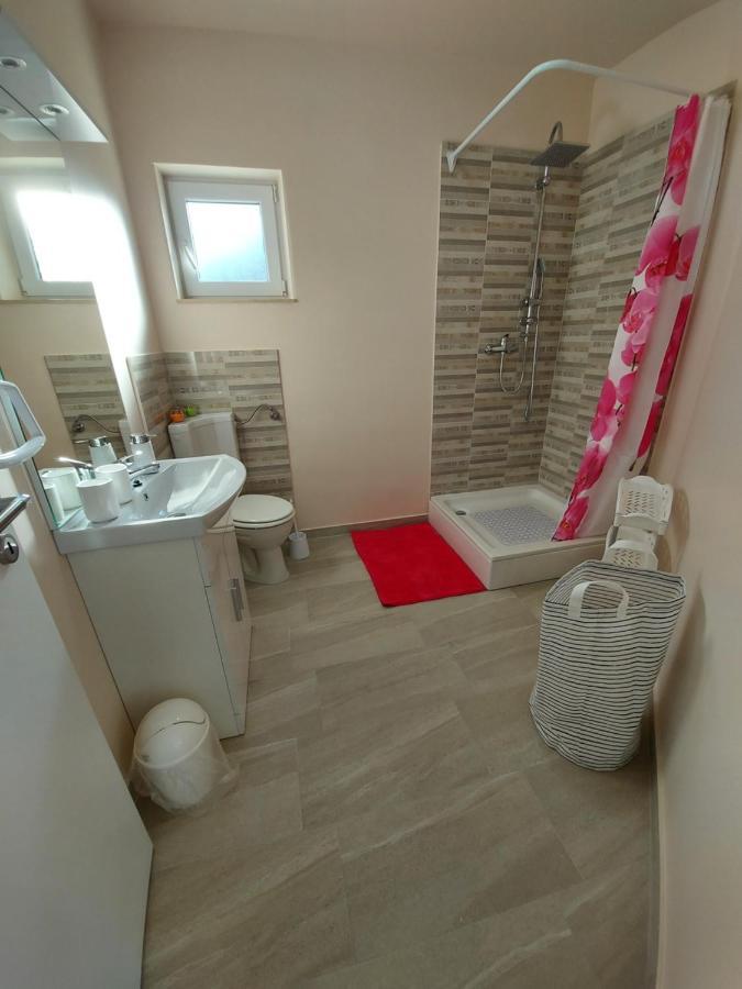 Teta San Hotel Motovun Bagian luar foto